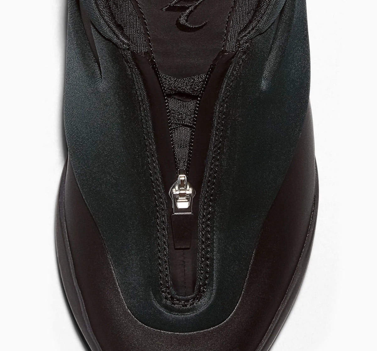 SHAI 001 'Charm Black'