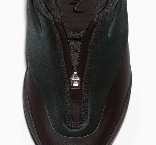 SHAI 001 'Charm Black'