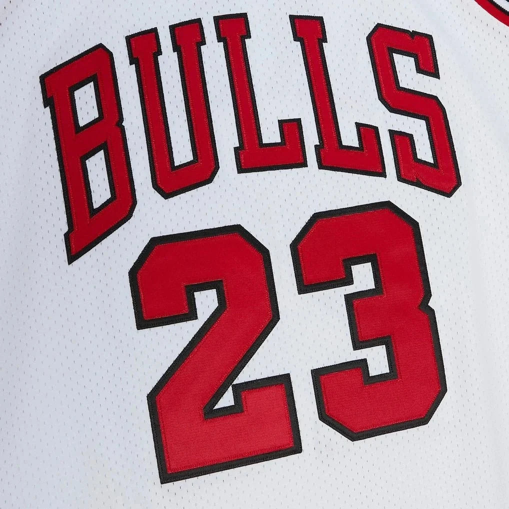 Authentic Michael Jordan Chicago Bulls White 1997-98 NBA Finals Home Jersey