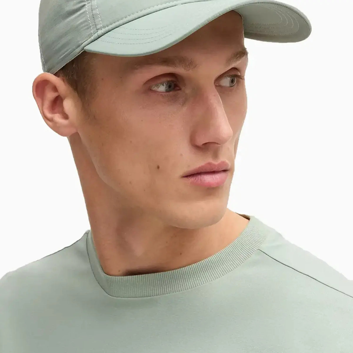 Camiseta de hombre de algodón elástico de corte regular con logo en contraste