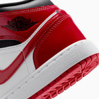 Jordan 1 Mid SE Enfant « Patent Bred Toe » pointure collège