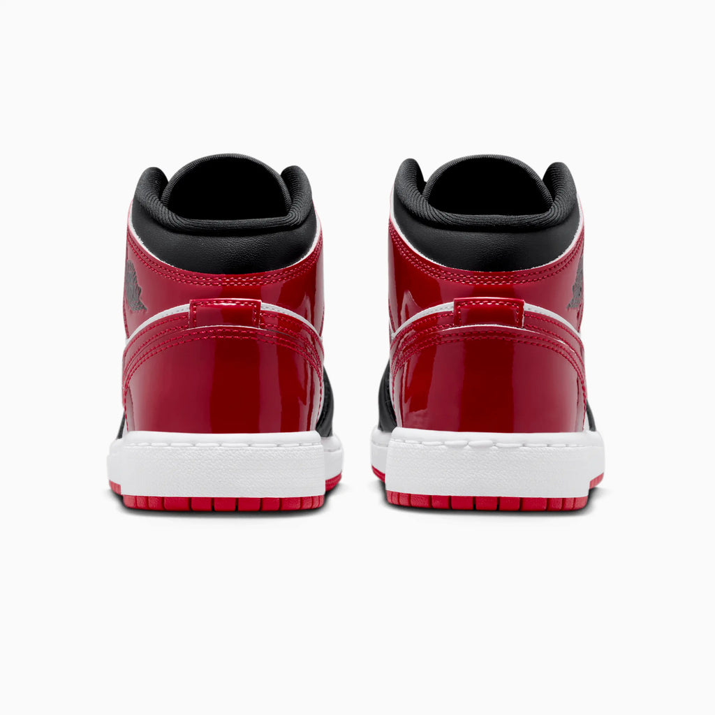 Jordan 1 Mid SE Enfant « Patent Bred Toe » pointure collège