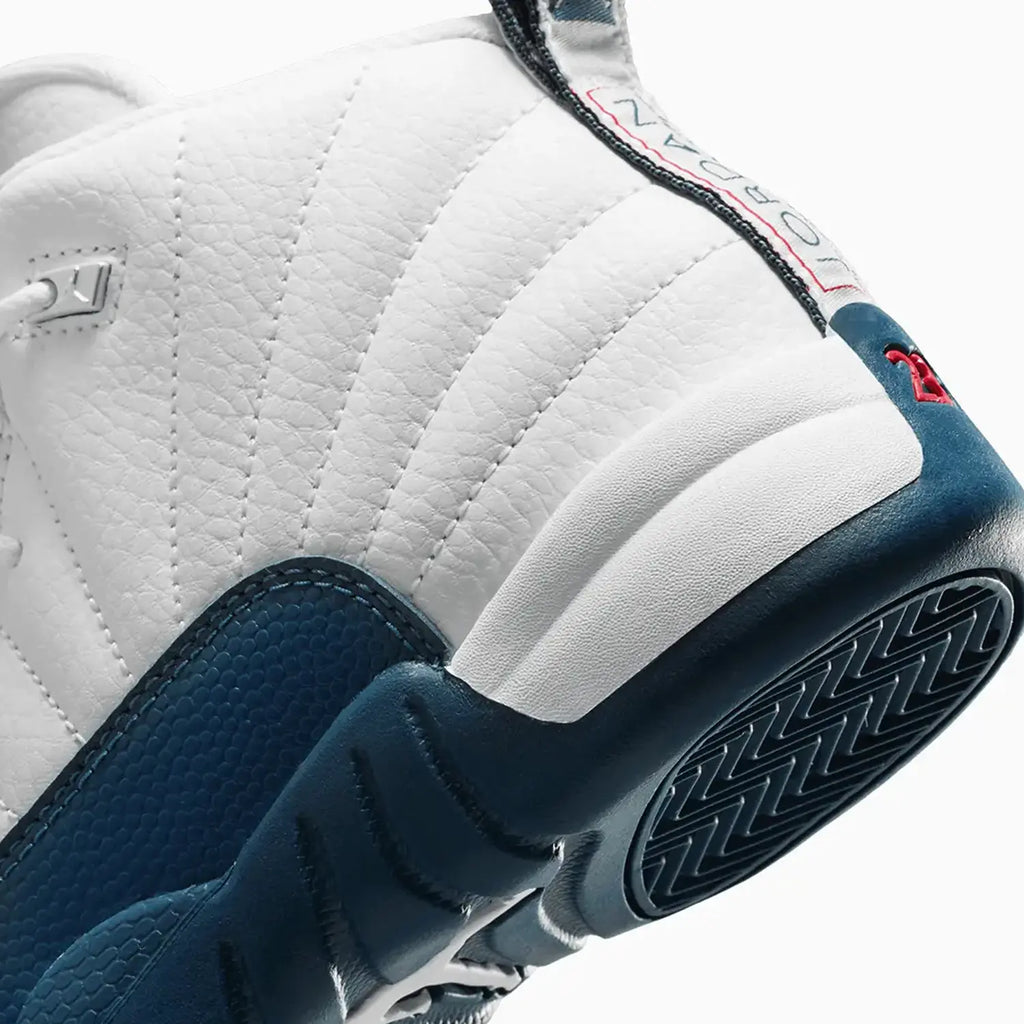 Air Jordan 12 Retro « French Blue » pour enfant d’âge préscolaire