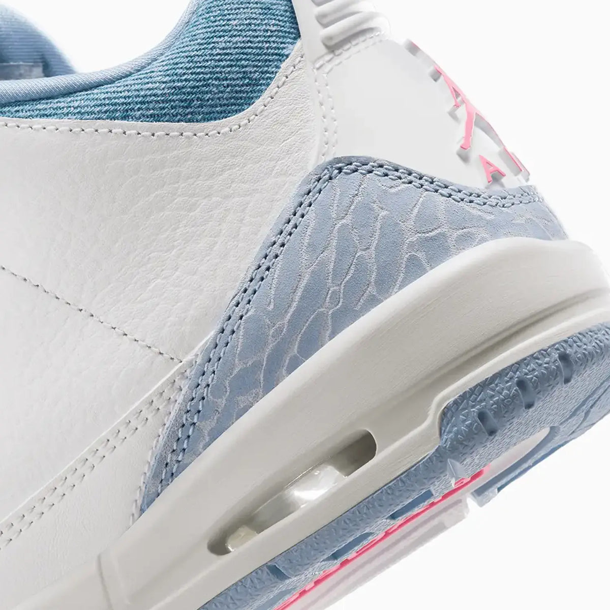 Air Jordan 3 Rétro pour enfant « White Cobalt Bliss » (Taille scolaire)