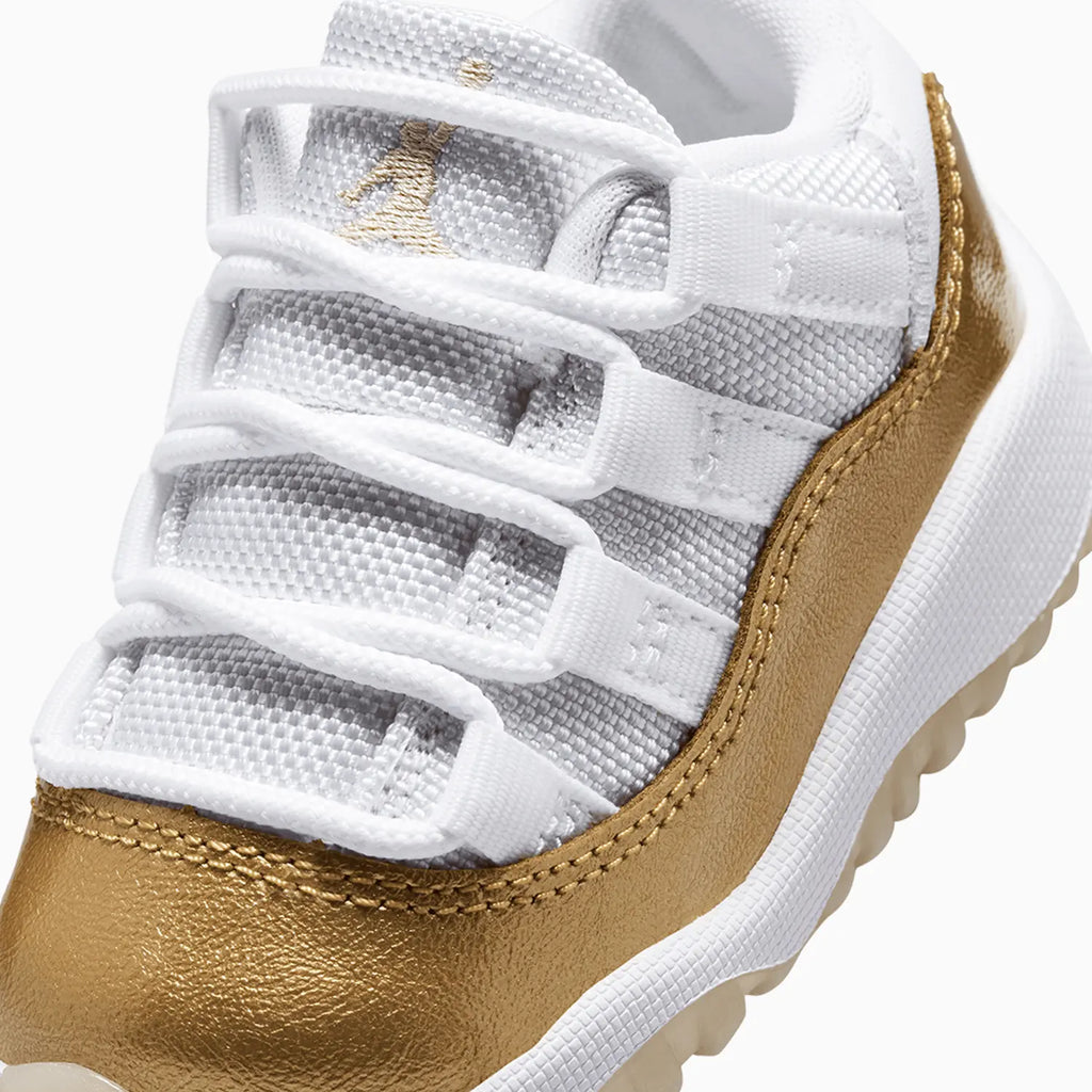 Jordan 11 Retro Low « Fête des Mères » pour enfant en bas âge