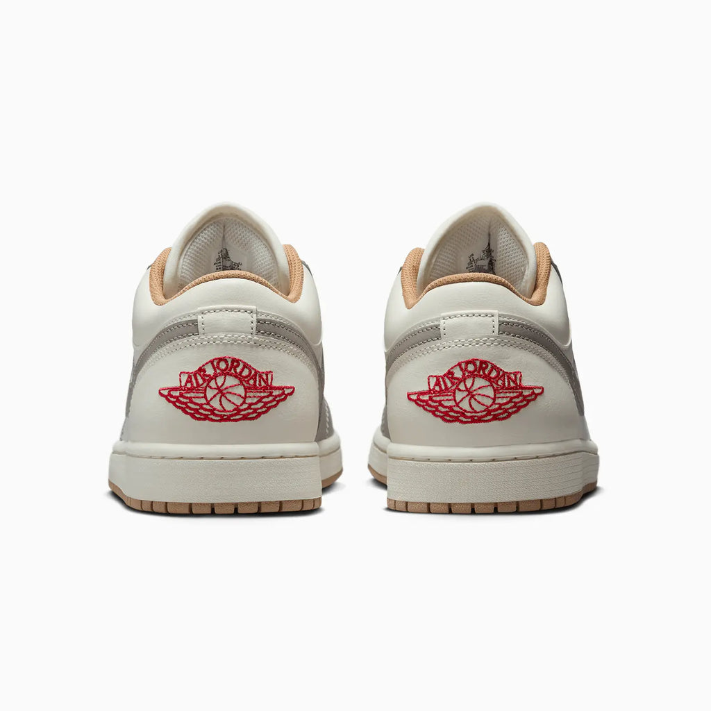 Jordan 1 Low Homme « Sail Fire Red College Grey »