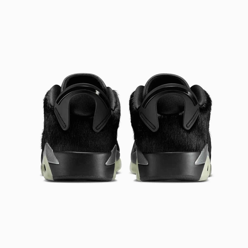 Women's Air Jordan 6 'Blackout'