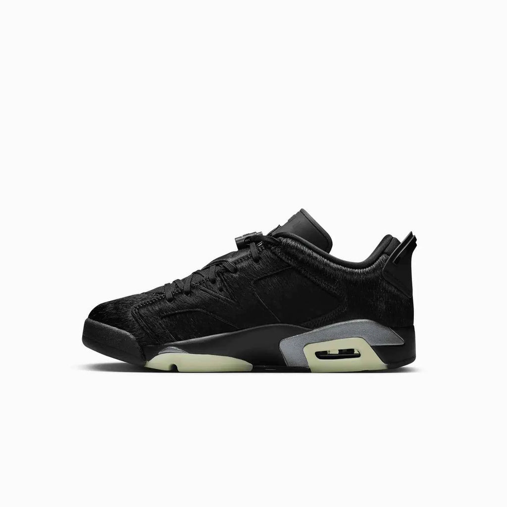 Women's Air Jordan 6 'Blackout'