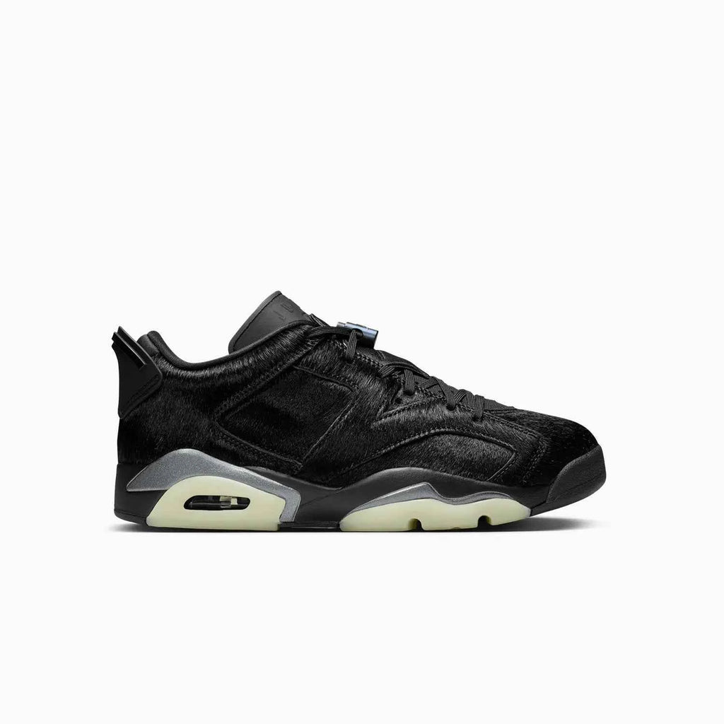 Women's Air Jordan 6 'Blackout'