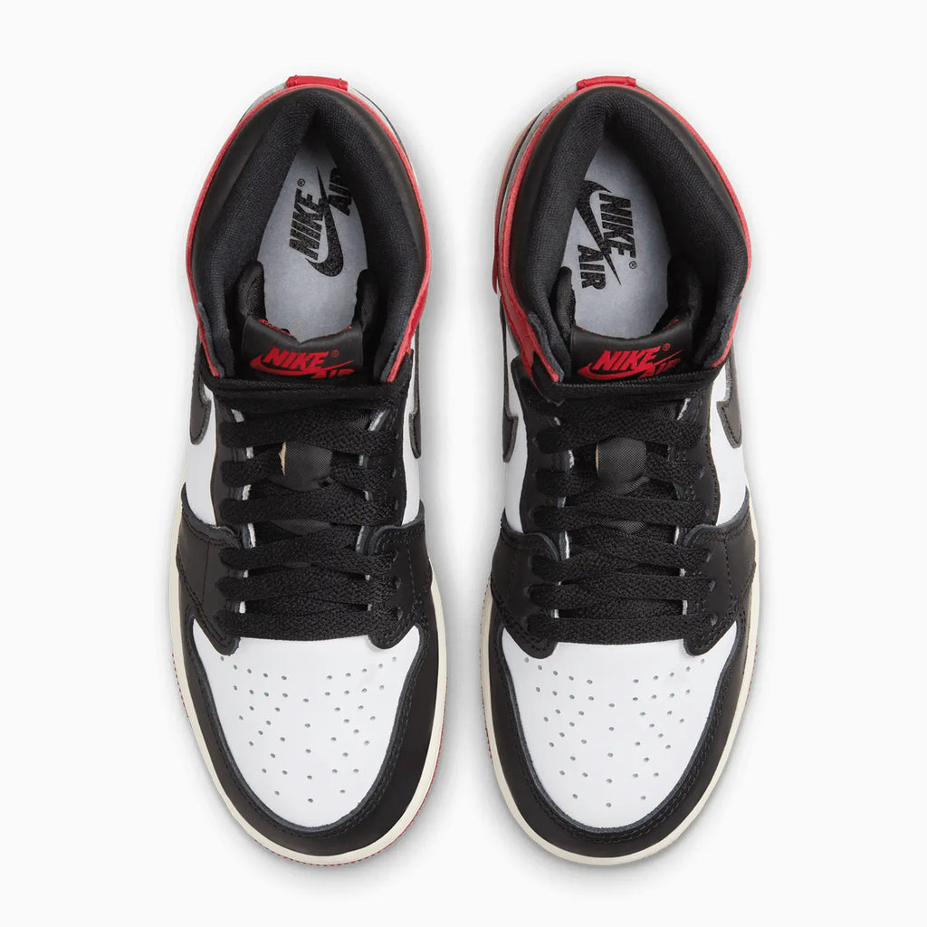 Air Jordan 1 High OG pour enfant 'Black Toe Reimagined' (école primaire)