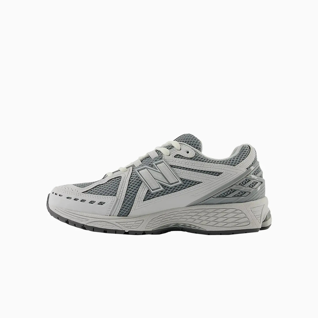 1906R « Grey Matter Silver Metallic »
