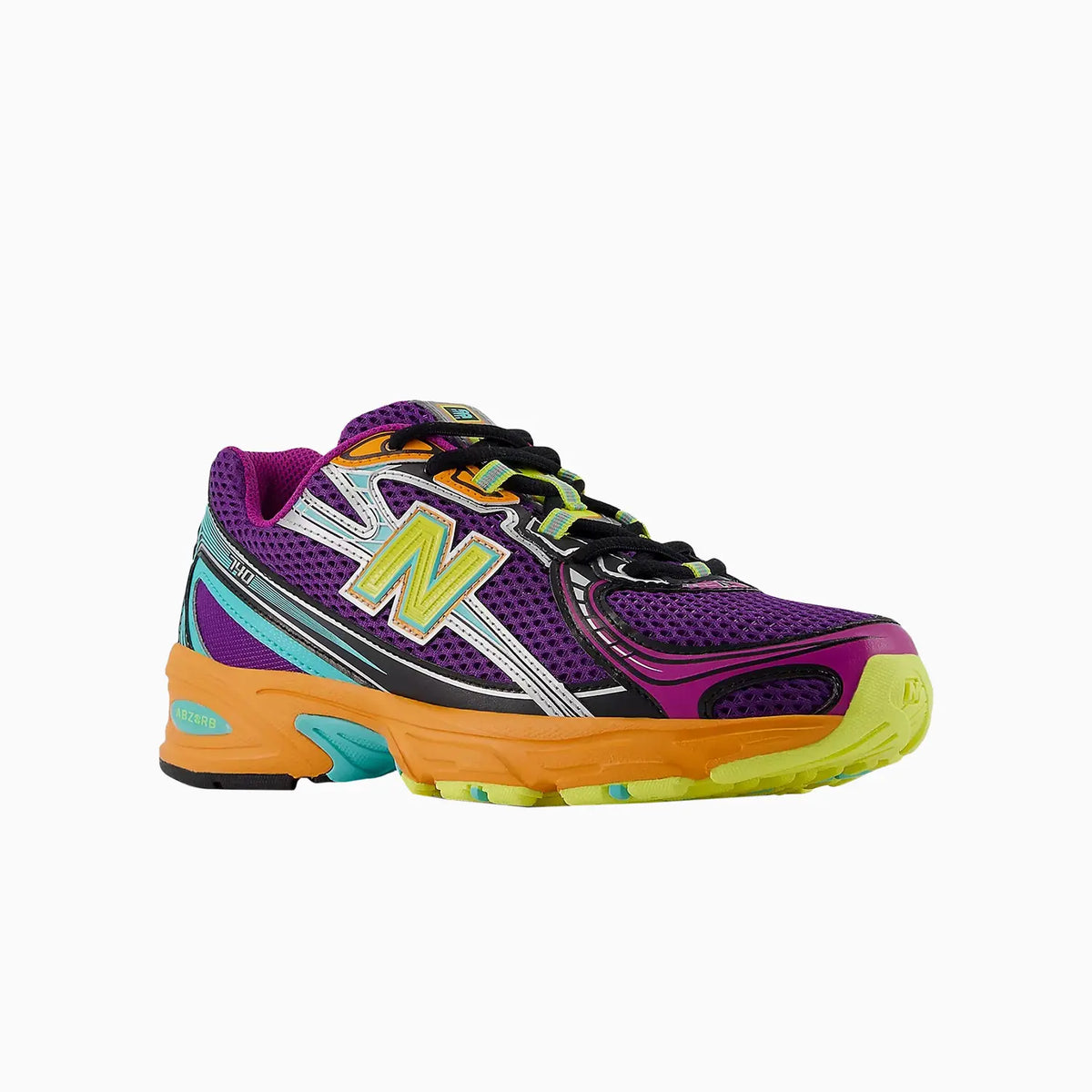 740 'Concord Grape Sun Glow'
