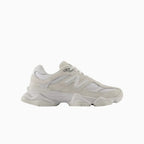 9060 'Reflection White'