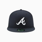 Casquette ajustée 59FIFTY de la collection authentique Road des Braves d'Atlanta MLB