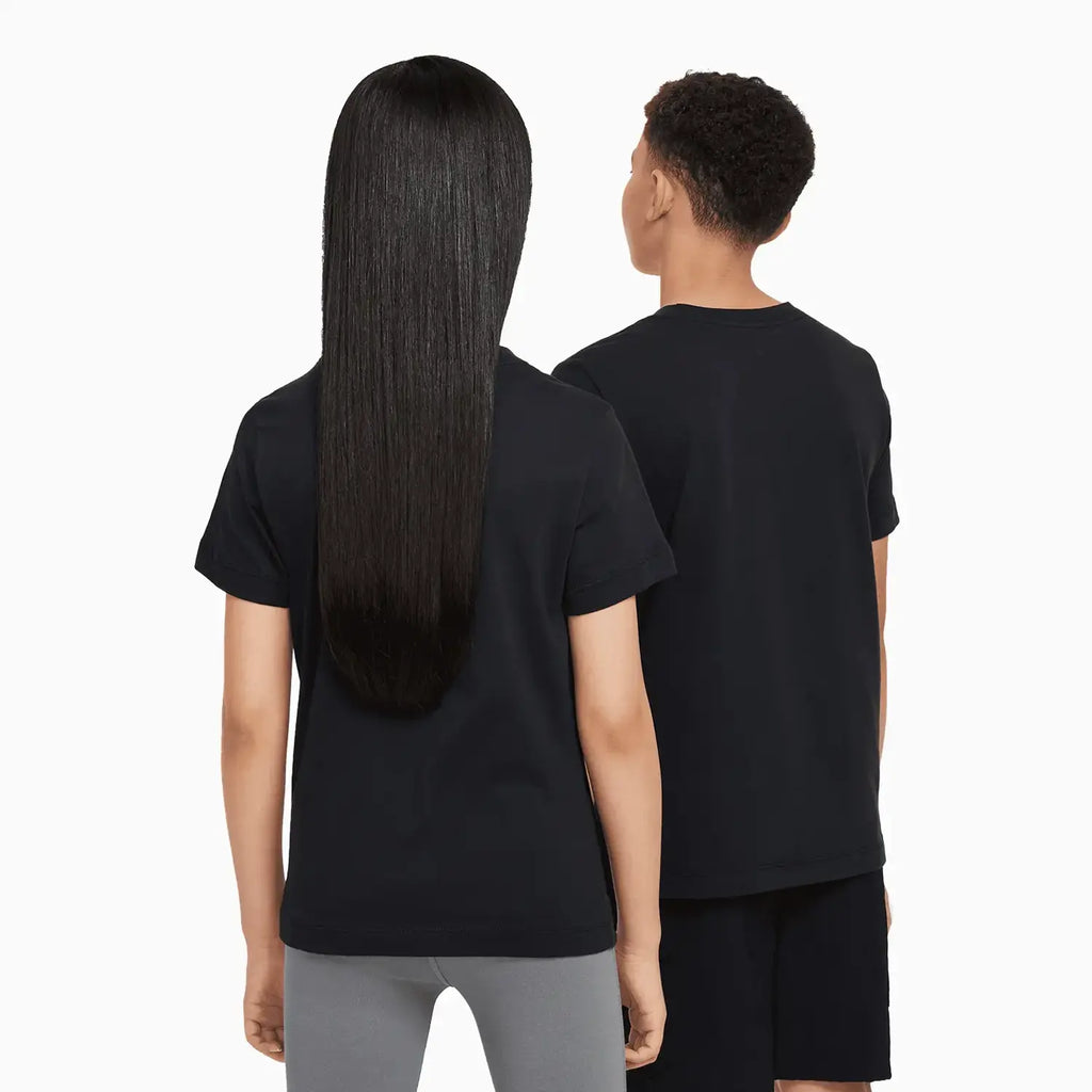Ensemble T-shirt et short de sport pour enfant