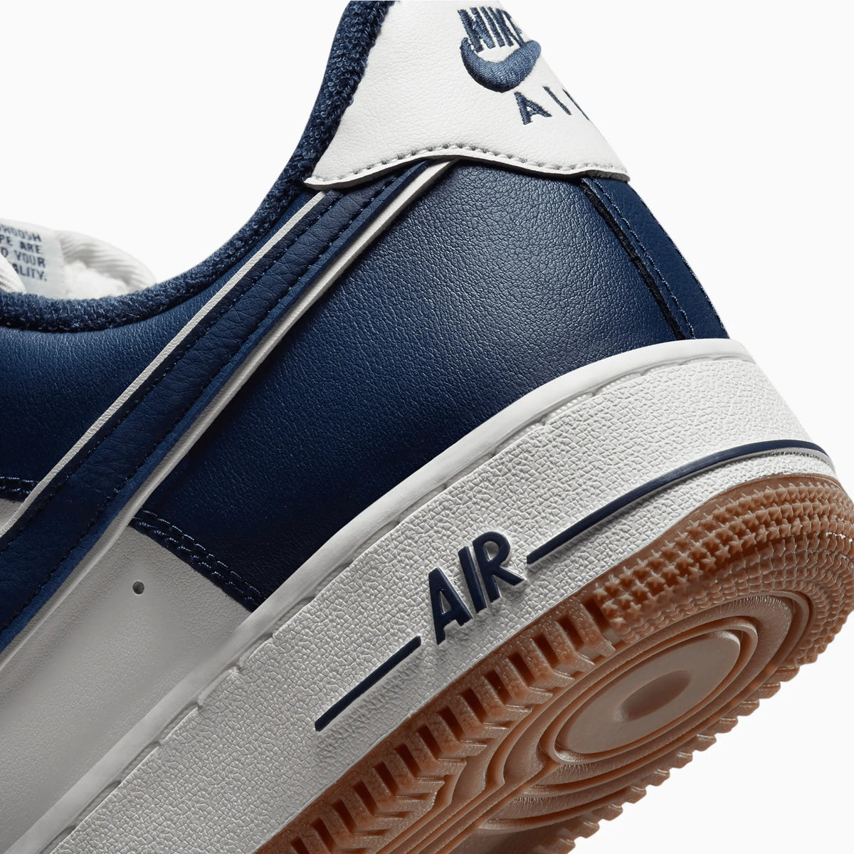 Baskets Homme Air Force 1 07 LV8 « College Pack Midnight Navy »