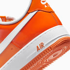 Air Force 1 07 LV8 pour homme « Orange White Patent »