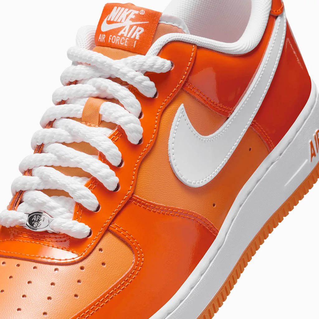 Air Force 1 07 LV8 pour homme « Orange White Patent »
