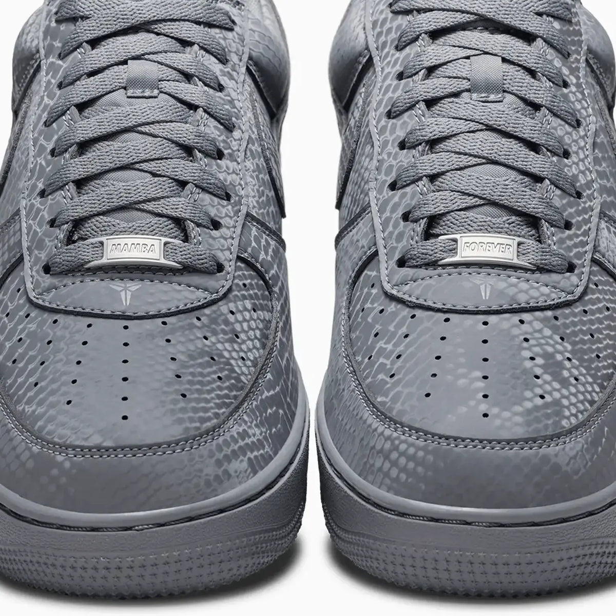 Chaussures basses Air Force 1 pour homme « Kobe Bryant Forever Cool Grey »