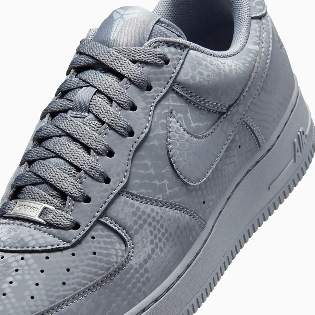 Chaussures basses Air Force 1 pour homme « Kobe Bryant Forever Cool Grey »