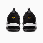Air Vapormax Plus pour homme « Overbranding Black »