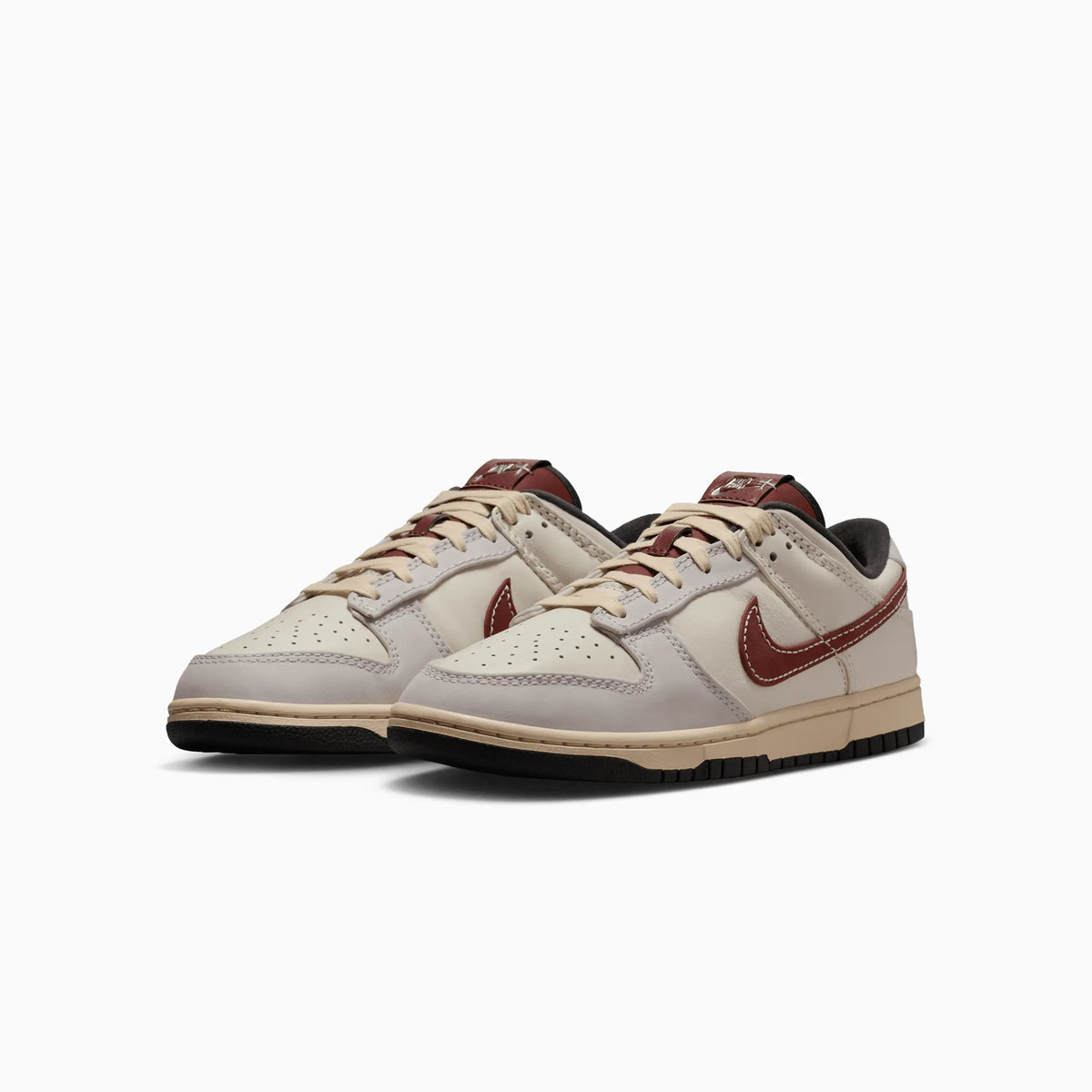 Dunk Low para hombre 'Dark Pony Soft Pearl'