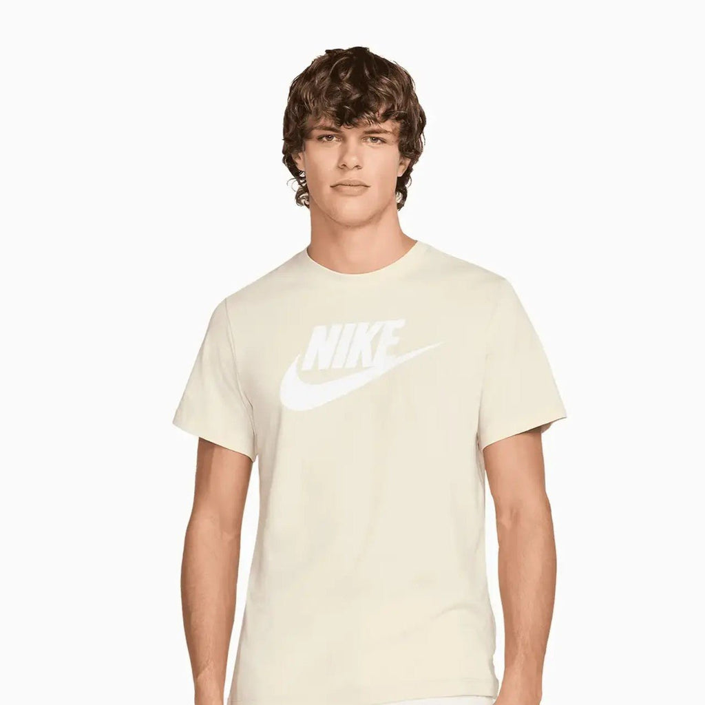 Conjunto de camiseta y shorts deportivos para hombre