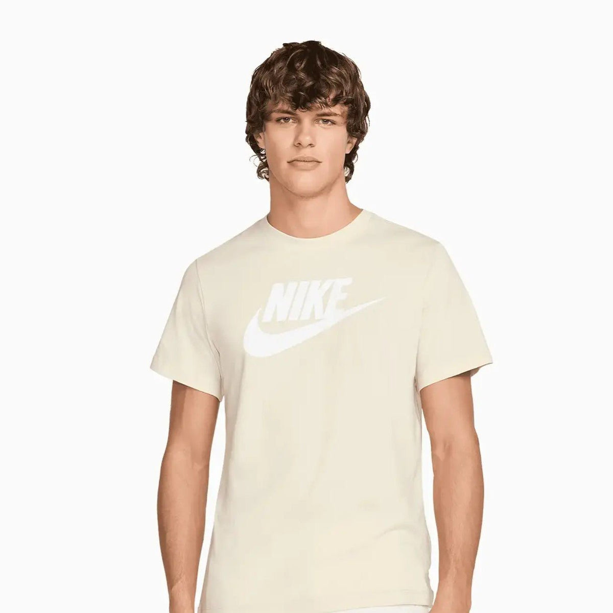 Conjunto de camiseta y shorts deportivos para hombre