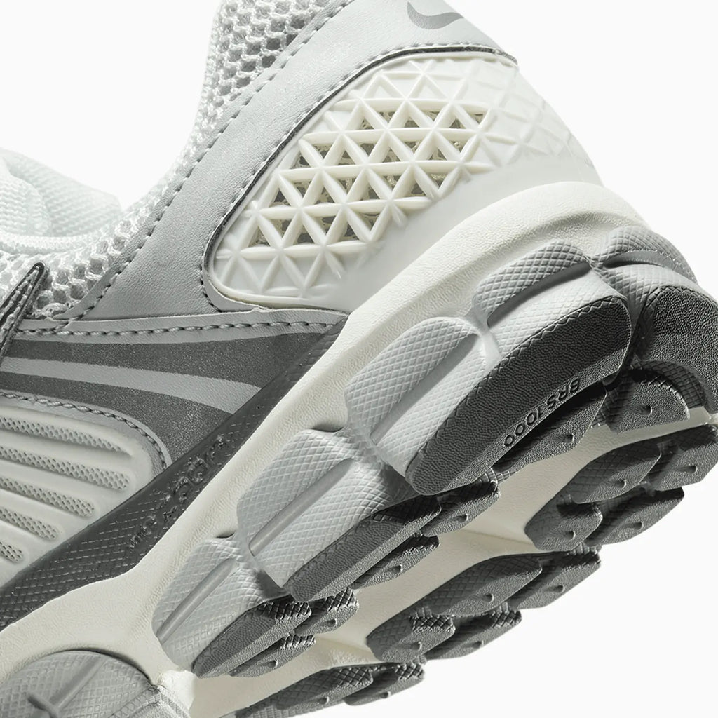 Zoom Vomero 5 para hombre 'Plata Metálica'