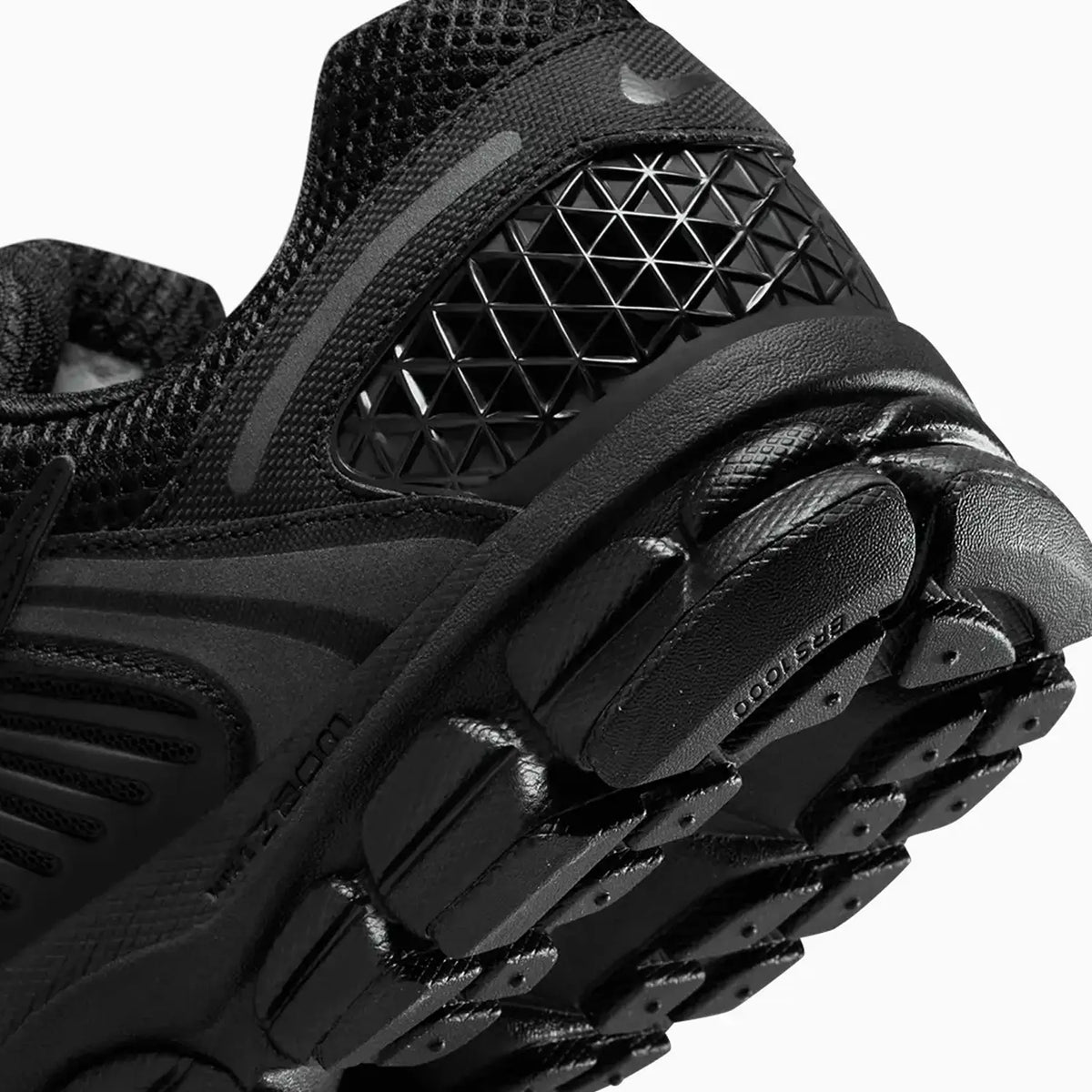 Zoom Vomero 5 'Triple Black' para hombre