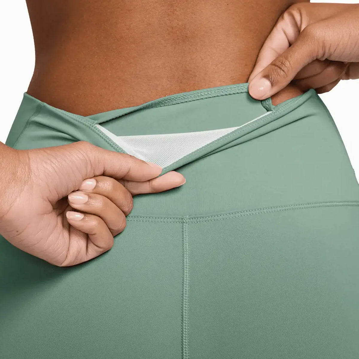 Women's Dri-Fit Cropped Outfit