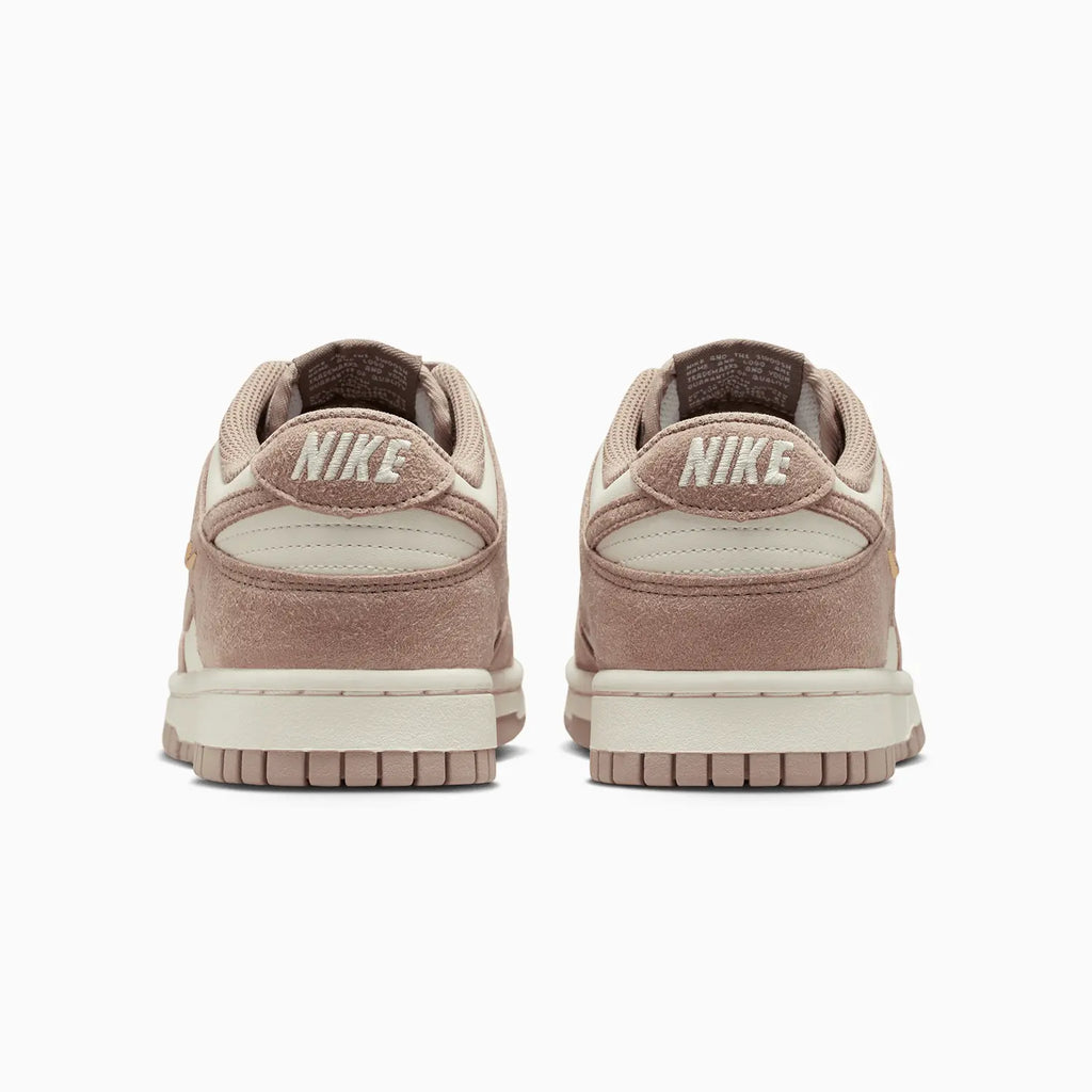 Dunk Low para mujer 'Malt Gold Mini Swoosh'
