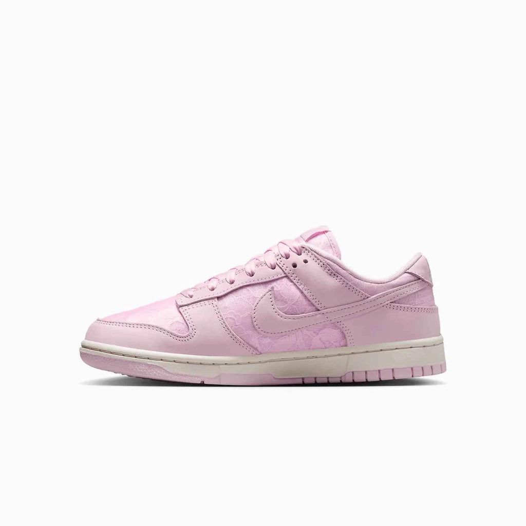 Women's Dunk Low 'Regal Pink'