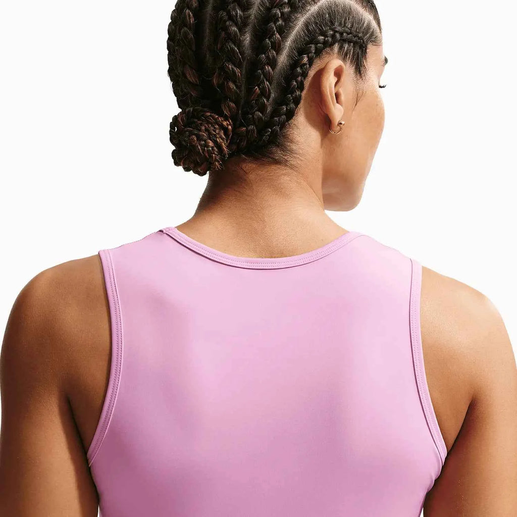 Women's Pro Dri-Fit Cropped Outfit