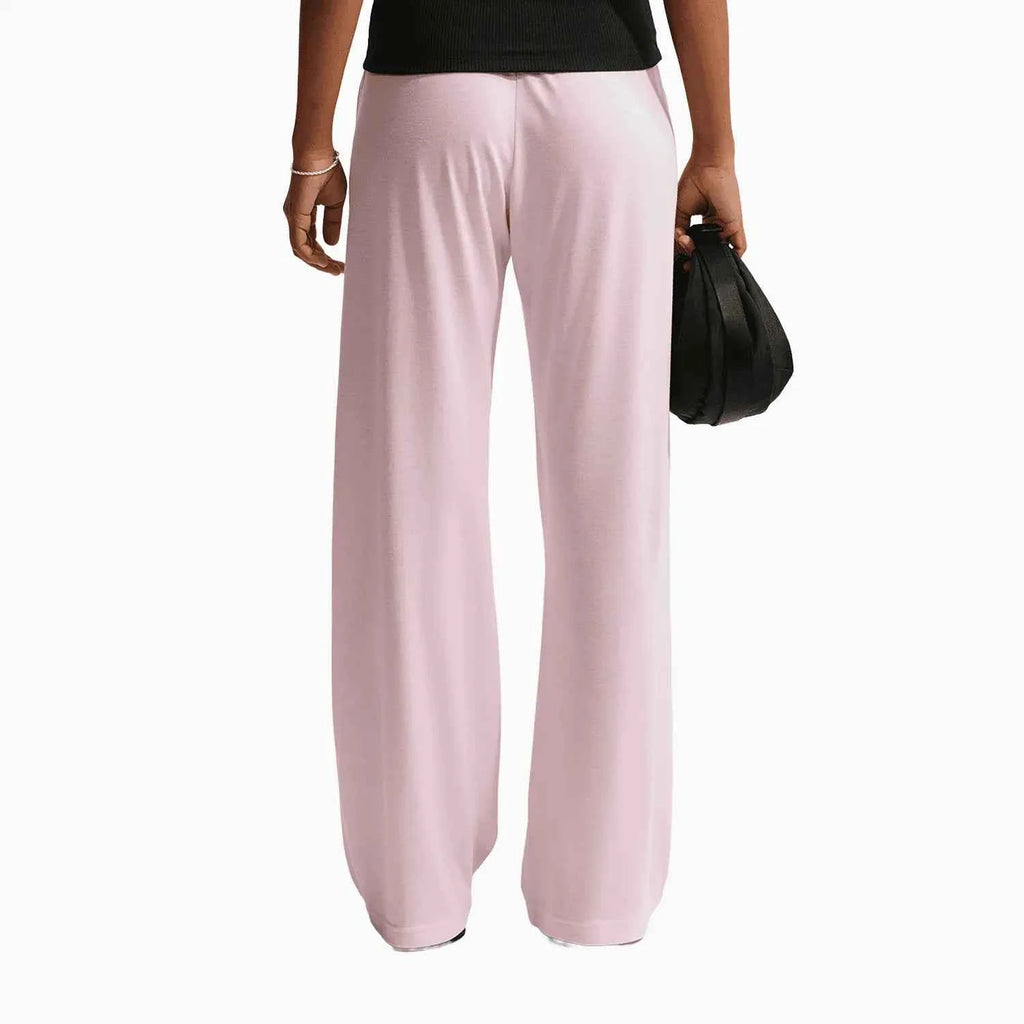Women's Sportswear Chill Knit Outfit