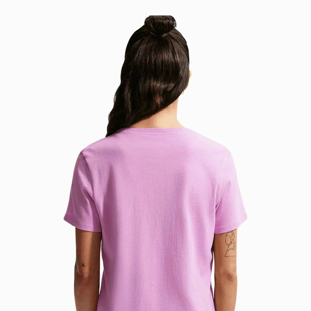 Women's Sportswear Club T-Shirt and Shorts Outfit