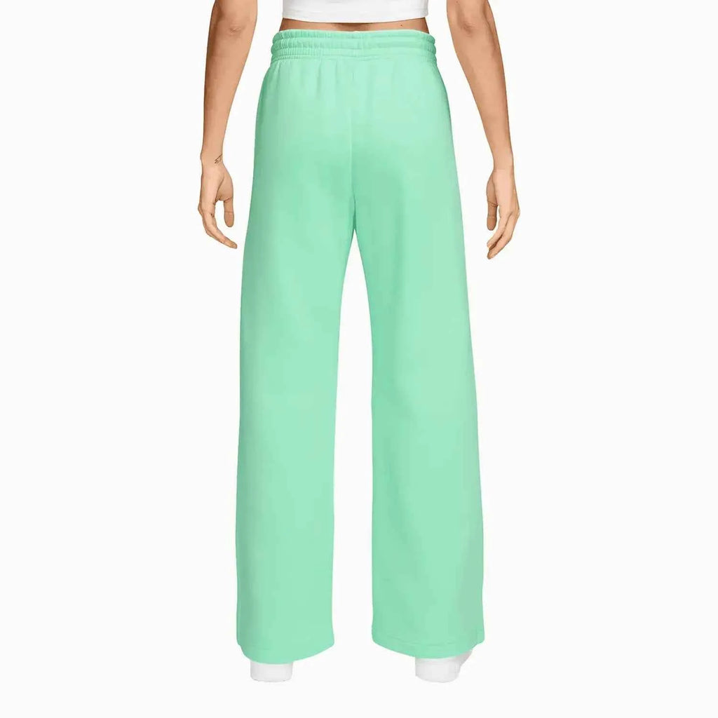 Women's Sportswear Phoenix Fleece Outfit
