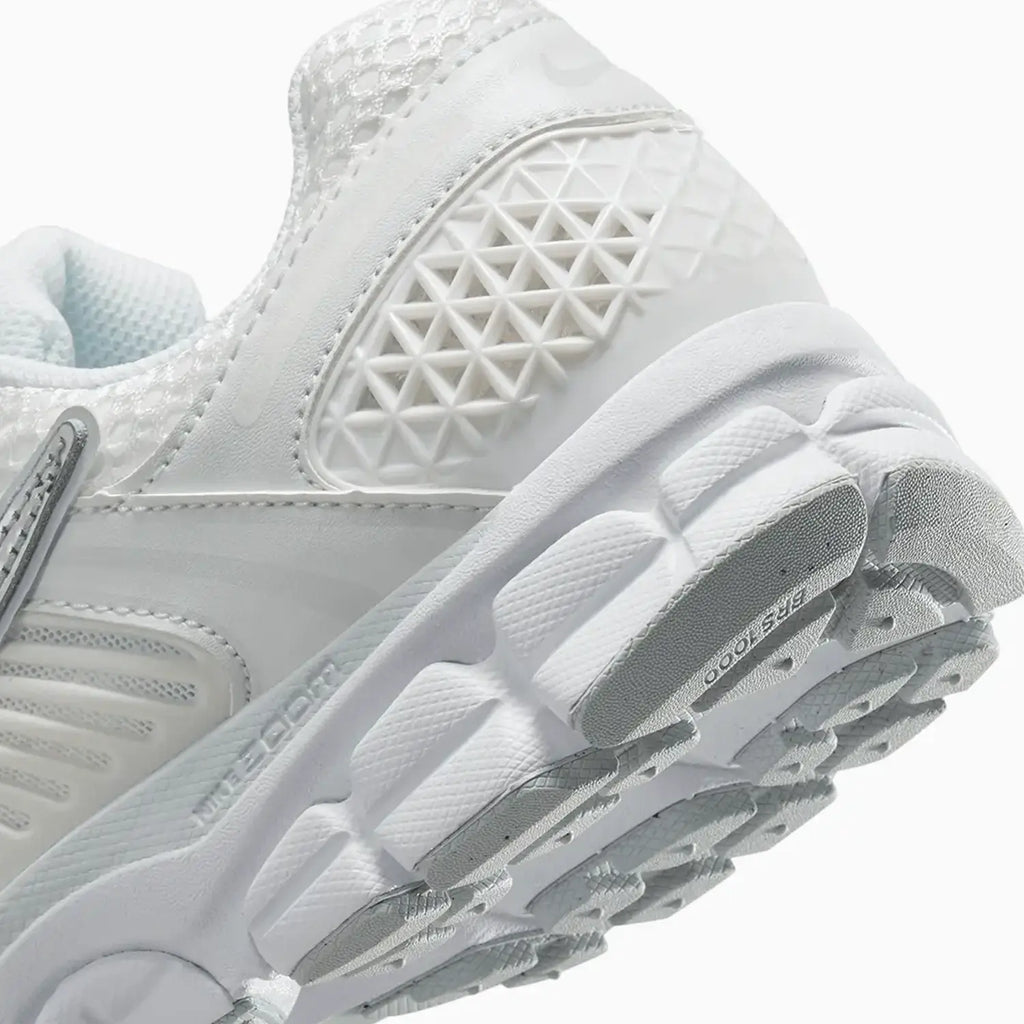Women's Zoom Vomero 5 'Chrome Toe'