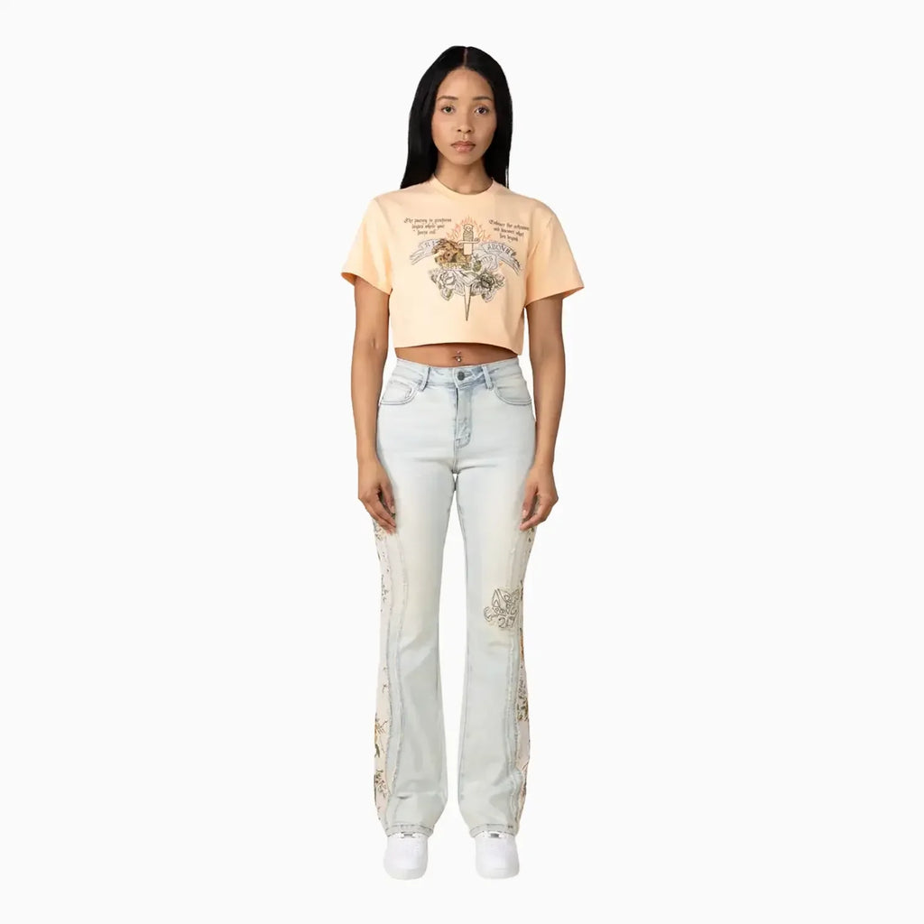 Women's High Rise Graphic Crop Outfit - Famous | Online Store