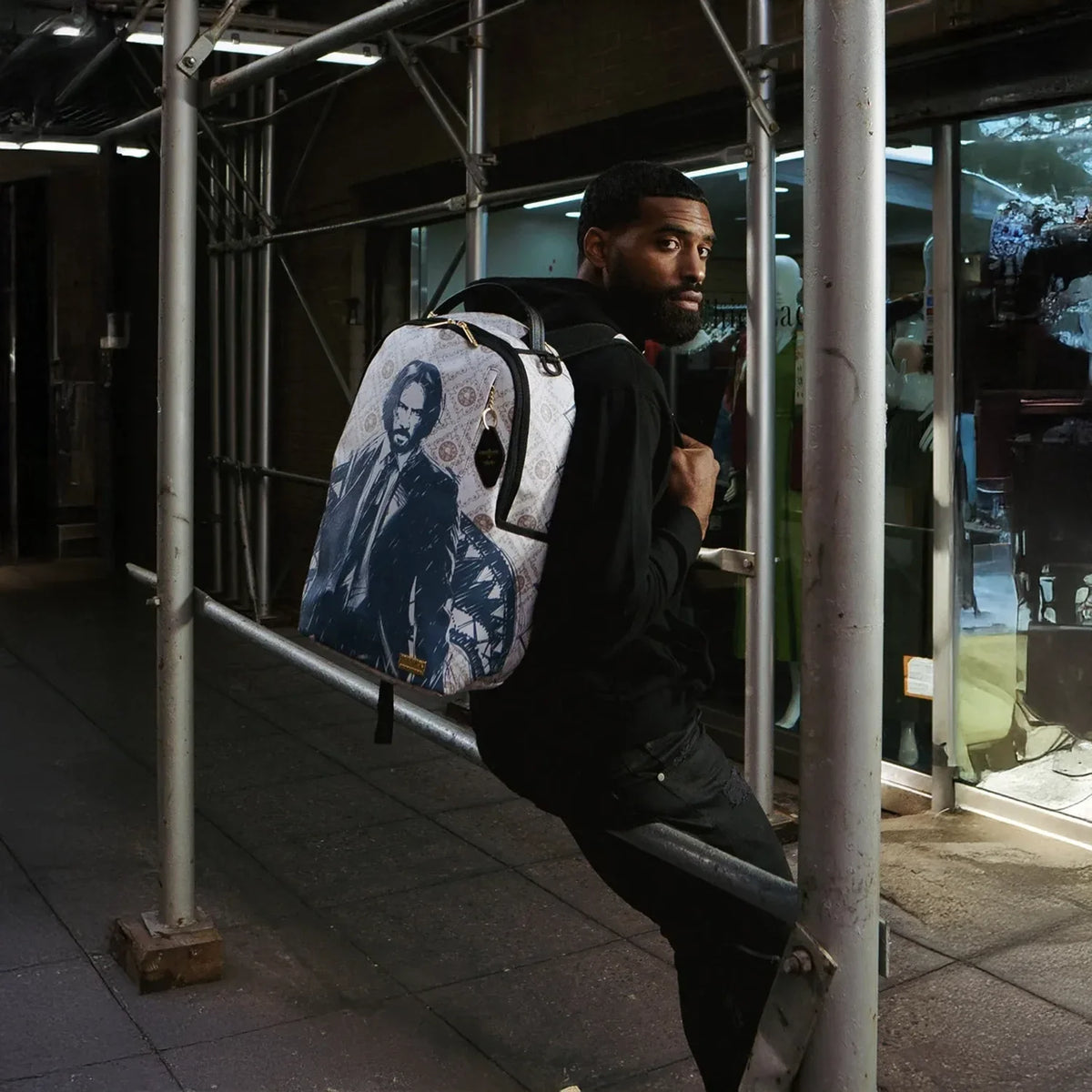 Sac à dos suspect de John Wick