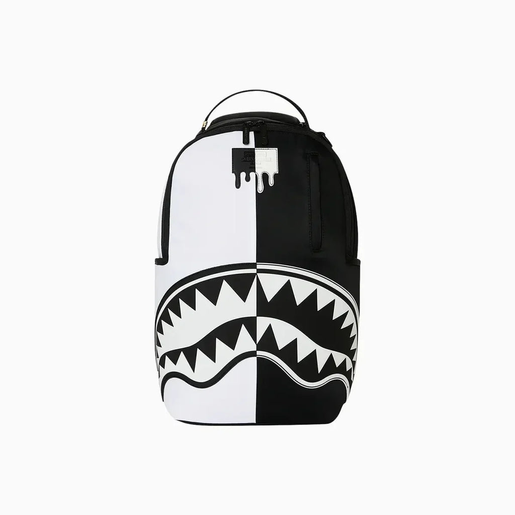 Shark Central 2 Au-delà du sac à dos