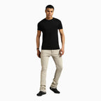 Pantalones vaqueros de hombre con corte apilado